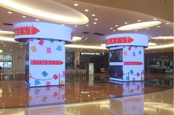 Creative and Flexible LED Screens for Shopping Malls