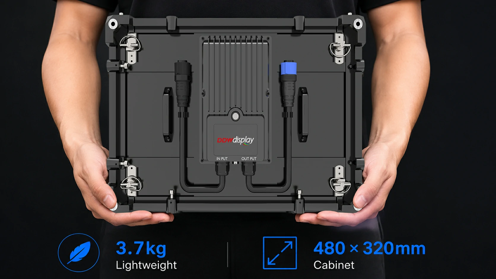 3.7kg lightweight NOVA outdoor LED cabinet for small storefront display