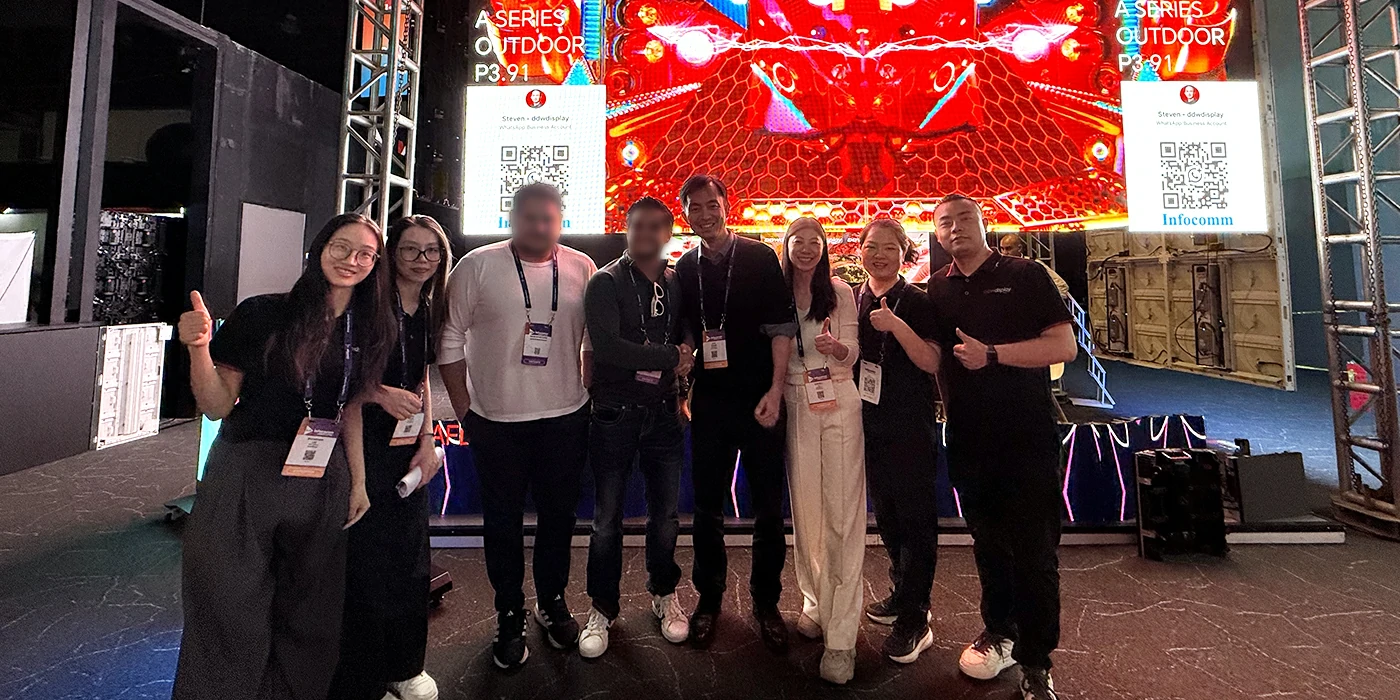 ddw-display-infocomm-mexico-2026-team-photo.jpg